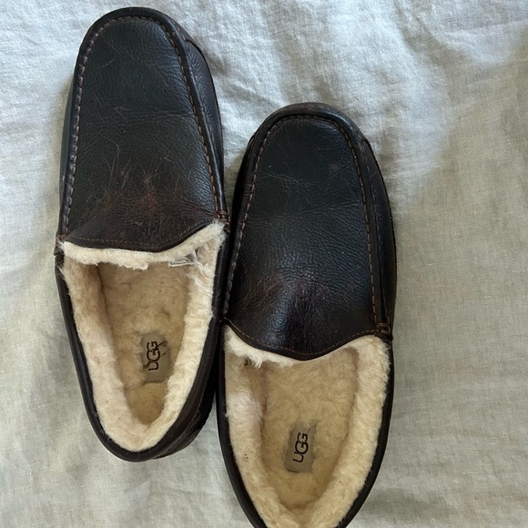 UGG Men's Rich Brown Ascot Leather Loafers size 13 - Picture 5 of 9